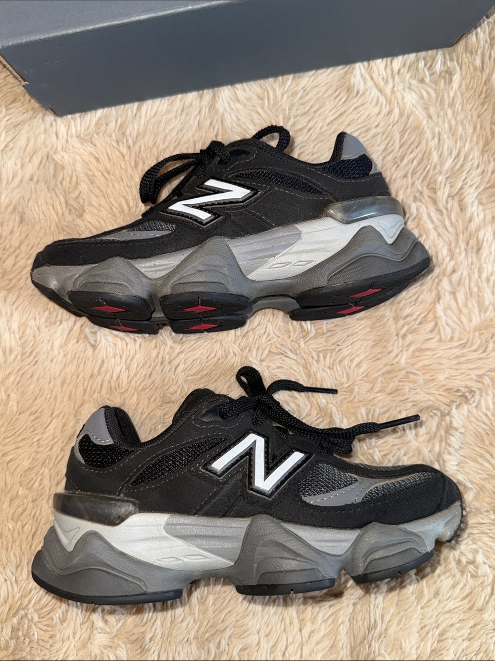 New Balance 9060 Little Kids “Black Castlerock” PC9060BK size 11 11c - Picture 7 of 9